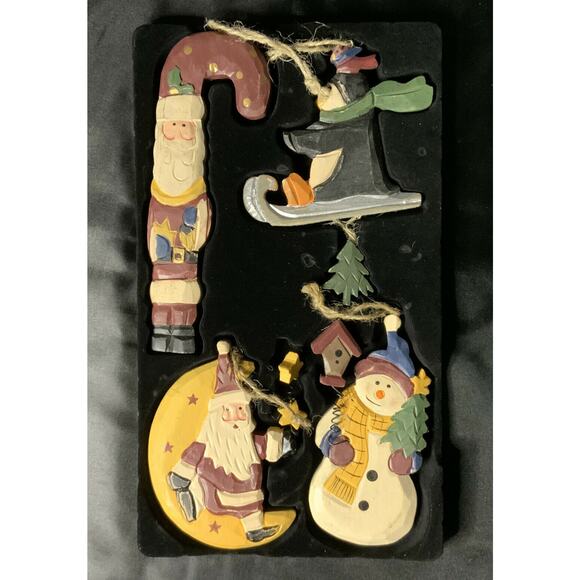 IWGAC Wooden Christmas Ornament 12 pcs With Original Storage Box - Complete - Picture 4 of 7